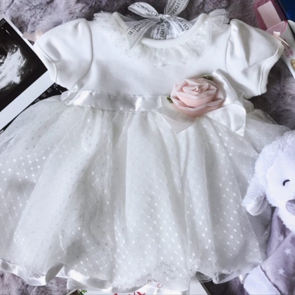 Elegant White Kids Casual Dress with Pink Rose Accent - Picture 1 of 13